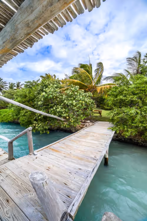 5 Bedroom Architechtural Caribbean Villa
