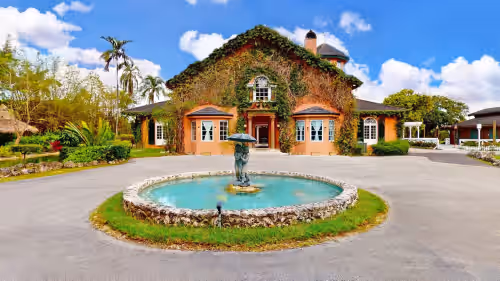 Casa Tranquila Miami, A Luxury Ranch-Style Retreat, ranch wedding venue in Miami, Florida