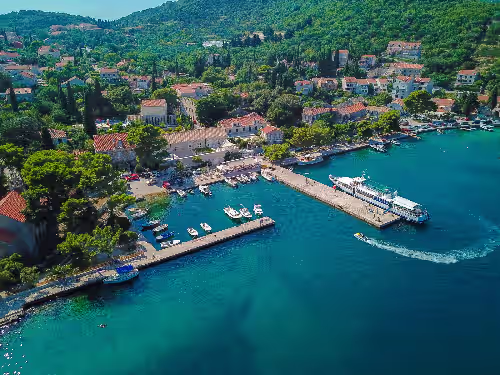 Villa Pugliesi - Five Centuries of History Dressed in Smart Luxury!