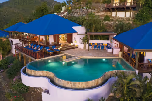 Tingalayo is a private villa for 12 with 270 degree breathtaking views.