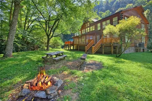 Free Daily Activities - Fire Pit - Theater - Game Room - Hot Tub