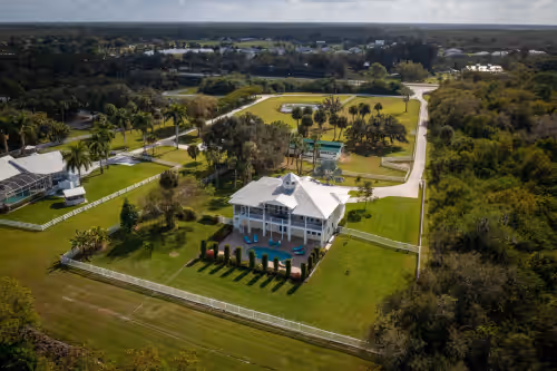 Riverview Paradise, "A Shore Thing"