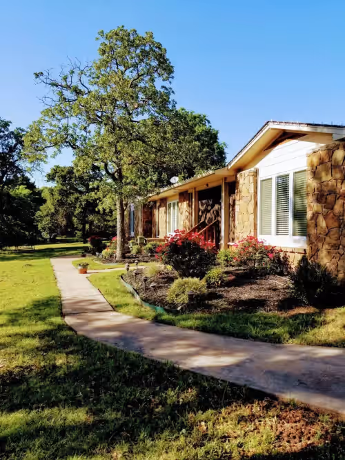 Beautiful 7-Bedroom home on Langston Lake. Secluded, quiet, serene and tranquil.