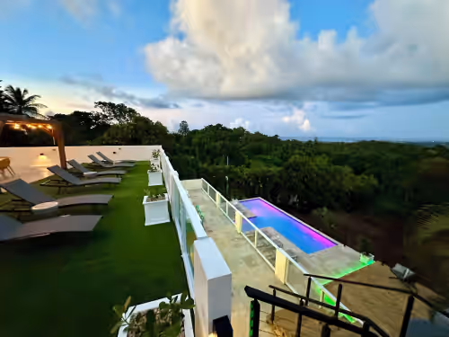 Stunning Private Oasis with Pool and Ocean Views, photo 5