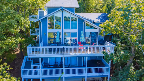 5 Bedroom Waterfront Home Hot Tub Boat Dock  Sleeps 26