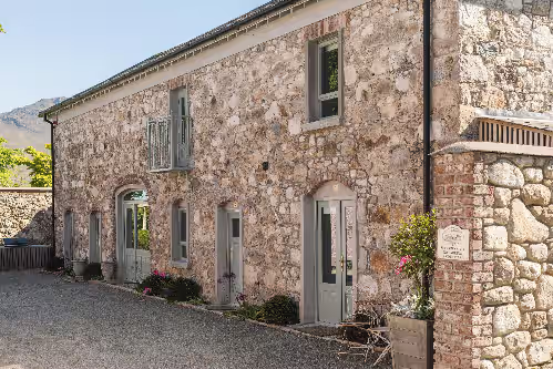 Nucella Lodge and Coach House