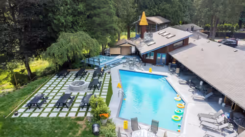 Herb Haven Farm - Family Reunion Paradise - Pool, Sauna, 10 Acres & 24 Guests