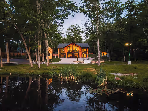 The Mansion At Leisure Lake Resort 