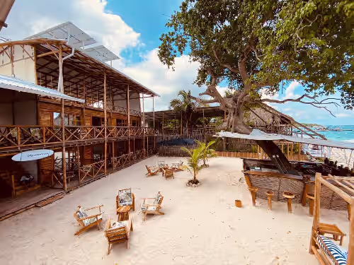 Rocha Beach Club - Beachfront Paradise in Cartagena