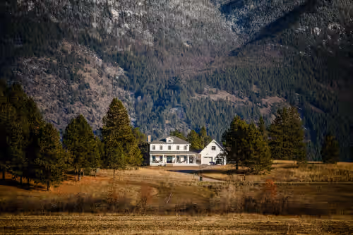 Highland Hill Farmstead  Glacier National Park lodging micro weddings & Events