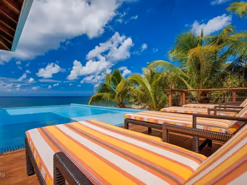 Oceanfront Estate with Two Private Pool