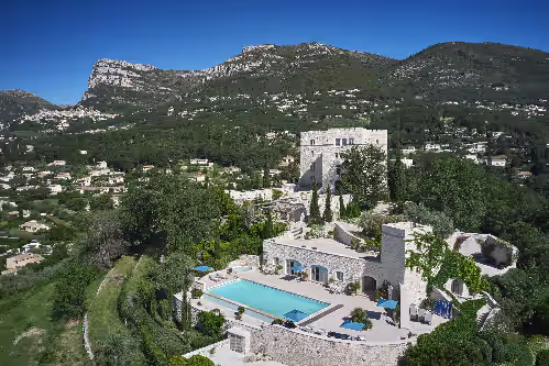 Large ultra luxury property with stunning views! Reviews, Deals & Photos 2026 - Vrbo, wedding venue in Saint-Jeannet, France