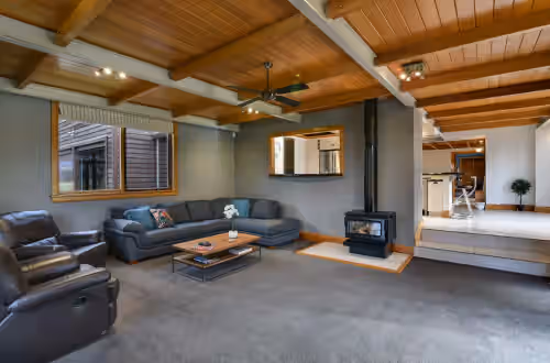 Living area at Manata Lodge