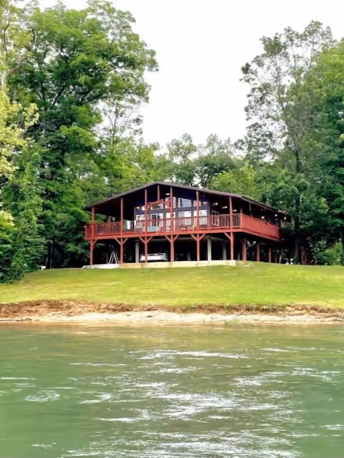 "Firefly on the Current"  Gorgeous Riverfront Modern Cabin on Current River