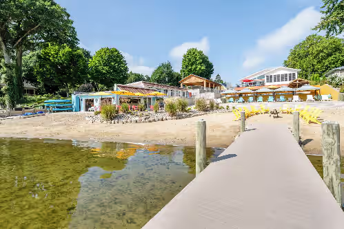 Schick Lakeside Resort 