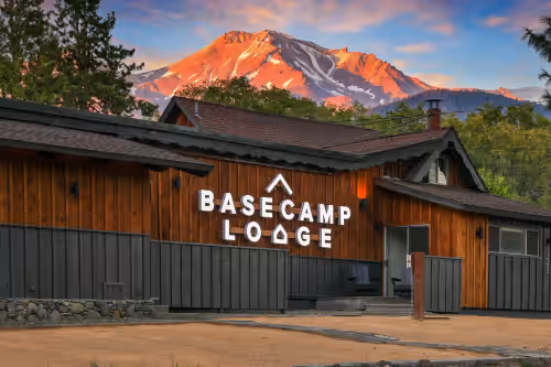 Basecamp Lodge - Groups