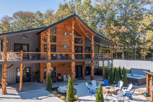 Baumans Deep Woods Escape - Secluded Cabin with Heated Pool, hot tub, fireplace & so much more