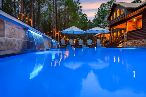 Liquid Therapy Lodge & Broken Bow Cabins
