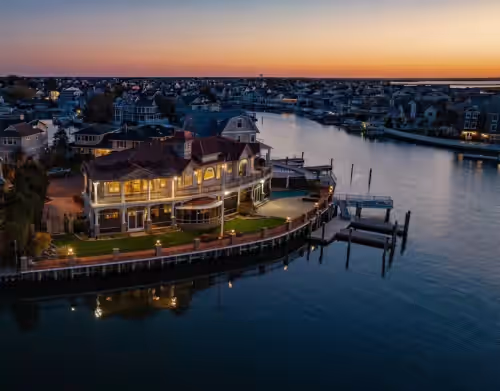 Bayfront Mansion, 6BR/5.5BA, Pool & Panoramic Bay Views, linens, EVENTS allowed!