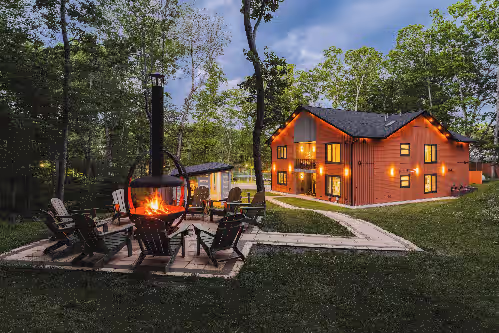 Property grounds at The Mansion At Leisure Lake Resort