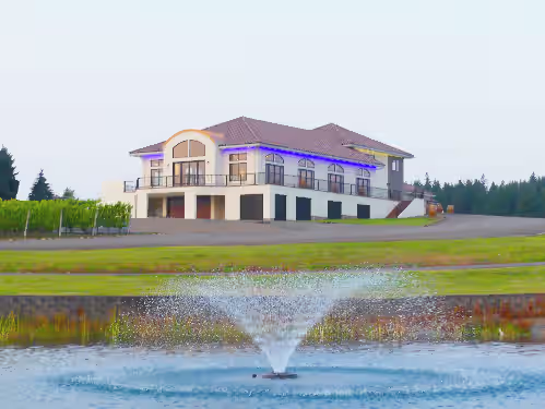 Festive Hill Winery: 20-acre Private Winery Estate 