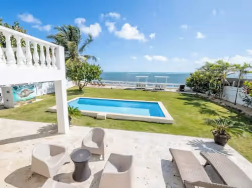 Luxurious Oceanfront Villa + Pool l Casa Blanca, photo 3