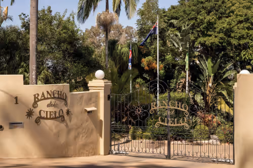 Rancho del Cielo - Private resort close to Brisbane and Gold Coast attractions!, ranch wedding venue in Carbrook, Australia
