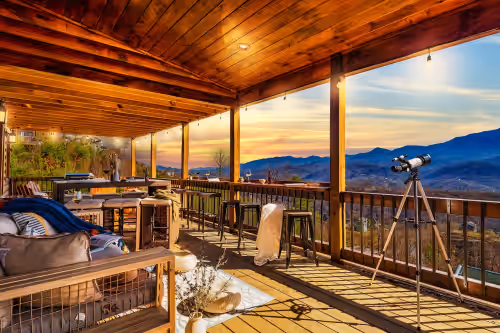 Panoramic Mountain Views with Arcade, Theater, Hot Tub & Fire Pit