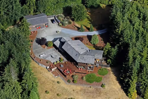 7k sq Ft. on 15 acres. Putting greens & sand trap for golfers & families .<br><br><br><br><br><br>
