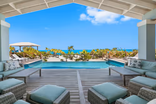 Luxurious 5000 sqft SilverPalmsVilla Private Heated Pool/Spa/ocean gazebo/kayaks