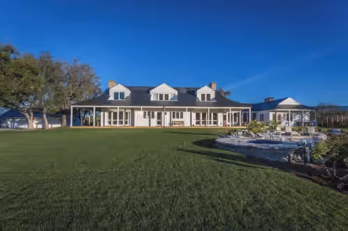 Luxury Farm Stay & Cottages!