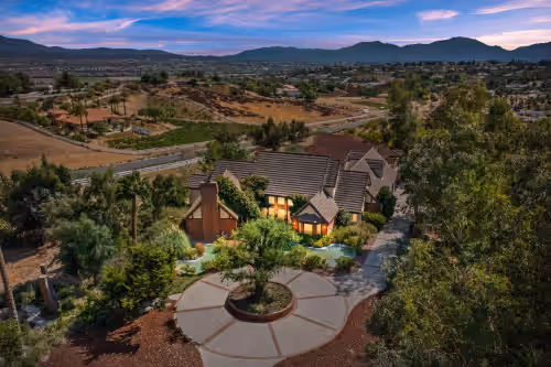 Temecula Romantic Tudor Estate In The Heart Of Wine Country