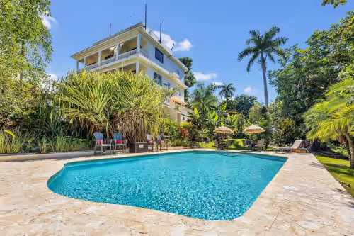 Sun is shining at Casa D'Palma-steps to Sandy Beach