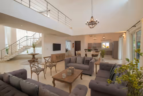 Unique 6 bedroom luxury vacation villas