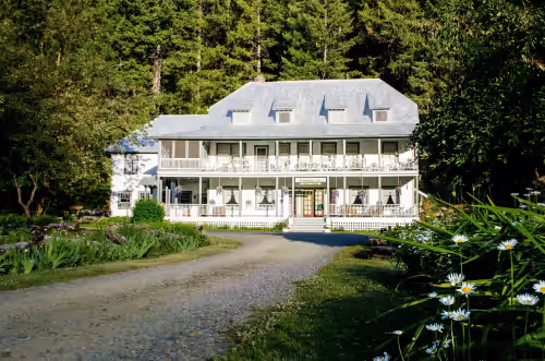 Carrville Inn, Carrville Inn and Resort
