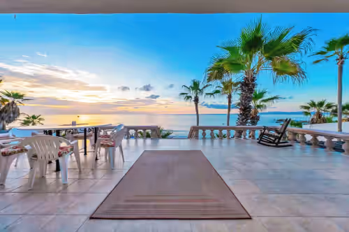 Casa Alvarado: Luxury Beachfront Villa in Punta Pescadero
