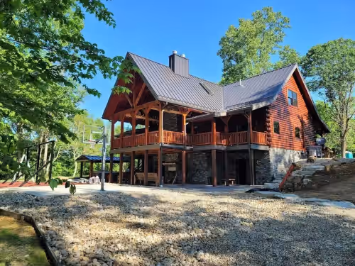 New luxurious Cabin, 10 min away from old man cave