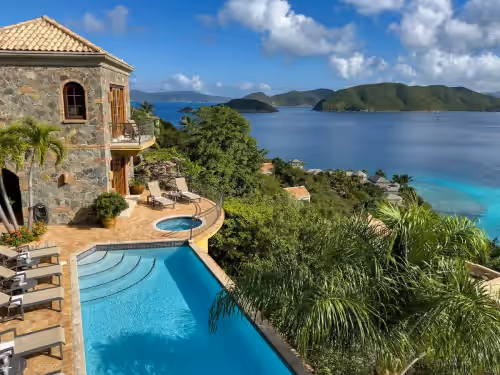Cinnamon Breeze - Ultra-luxury villa in Peter Bay Estate