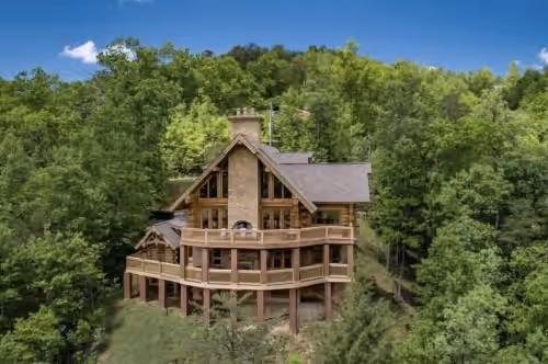Most Luxurious Lodge in all Sevier County!