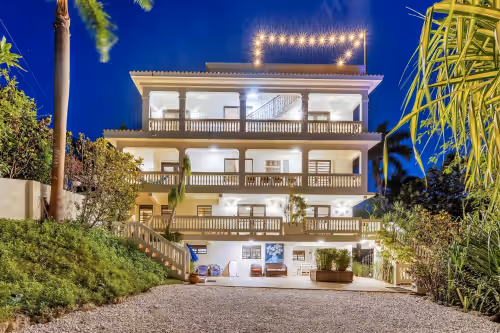 4 floors just for you at Casa D'Palma-steps to Sandy Beach