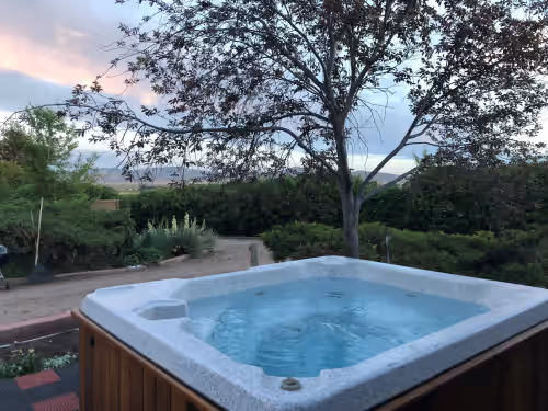 Large, Private & Charming retreat is ultimate upscale stay near Cody, Y.S. Park