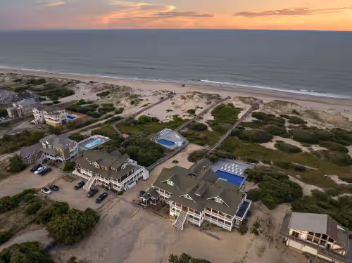 Oceanfront Estate|18BR, Sleeps 40 | Pool, Hot Tub, Events
