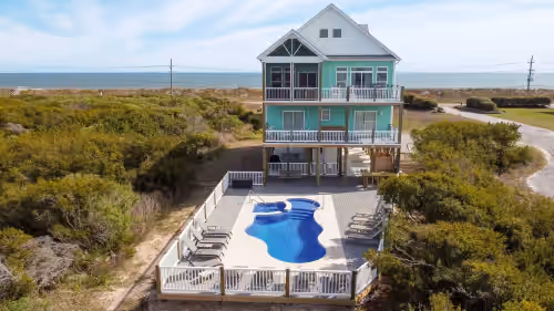 HartSea - LUXURY 2nd Row Home - Elevator, Pool, Boat Ramp & Beach Access, beachfront wedding venue in North Topsail Beach, North Carolina