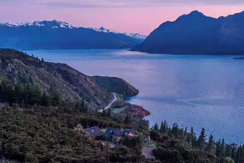 Lake Hāwea View - A private luxury retreat surrounding by awe-inspiring beauty