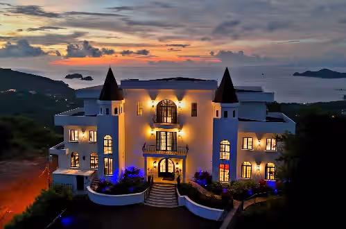 Luxurious 7-bedroom Castle on top of a mountain in Playa Hermosa Costa Rica