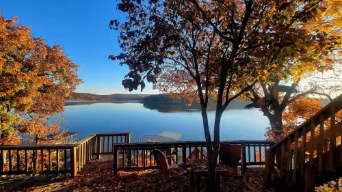 Arrowhead Lake House, Lake Eufaula lakefront home with private boat dock