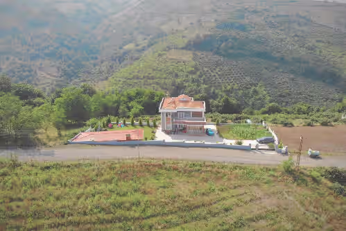 Zoa Villa - Farm House