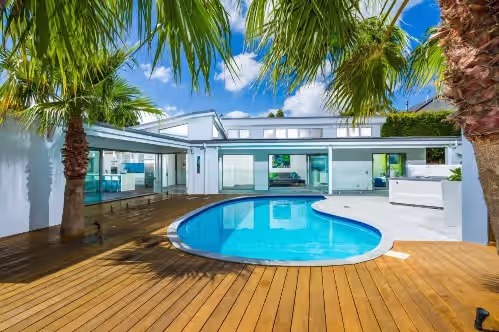 Luxury Paradise by the Sea