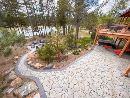 Deschutes Riverfront Retreat: 3 private acres\Dock\Hot Tub\Pool Table\Disc Golf