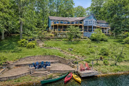 Mountain Lakeside - 33 Lakeside: LUX Lakefront King Suites w/Dock, Hot Tub, Kayaks